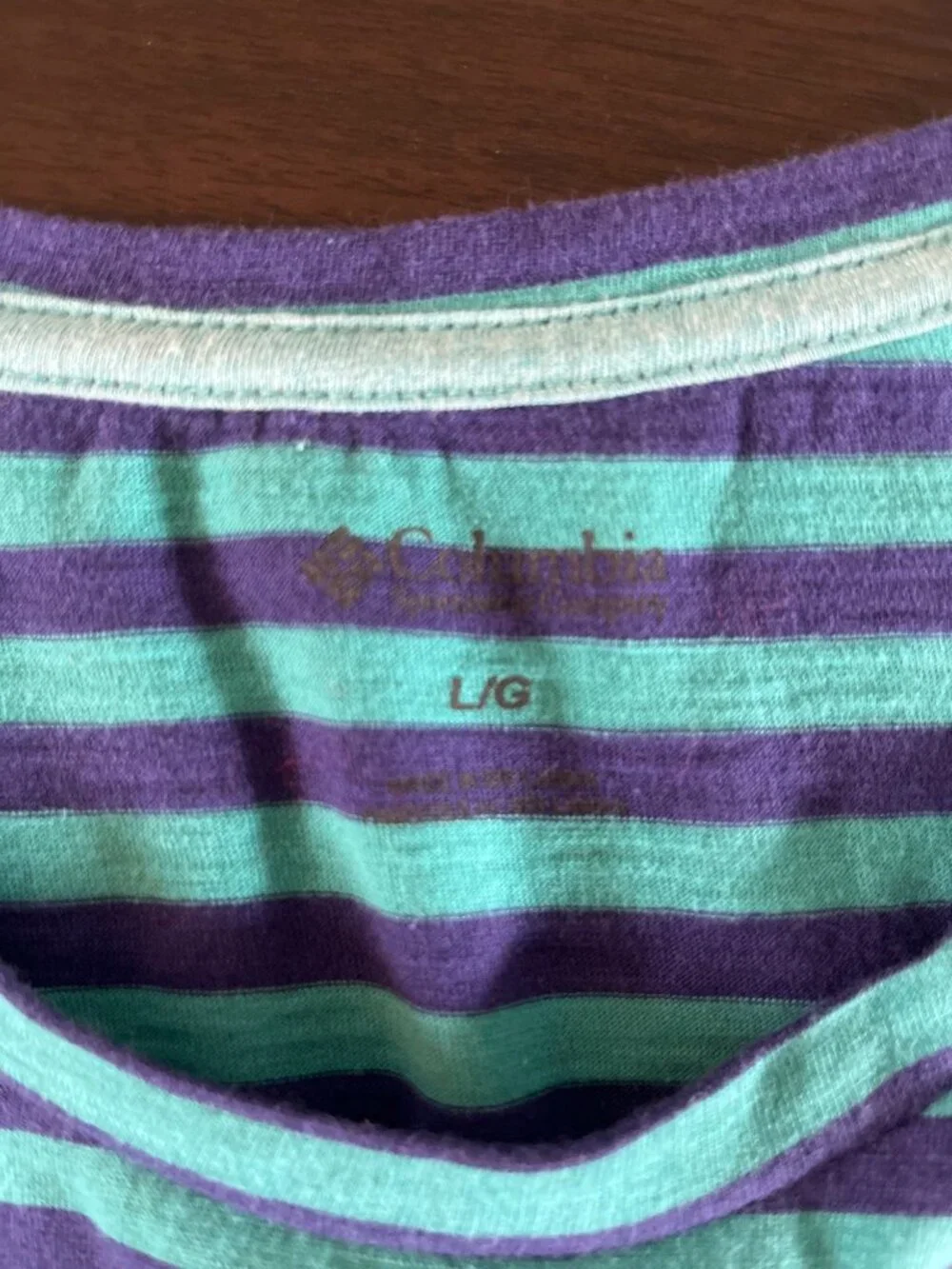Columbia Womens Large Short Sleeve T-Shirt Blue Purple Stripes Tagless Casual